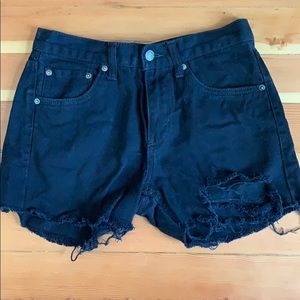 Levi vintage black shorts